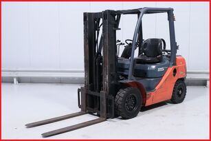 περονοφόρο όχημα TOYOTA 32-8-FG-25, триплекс, 2,5т