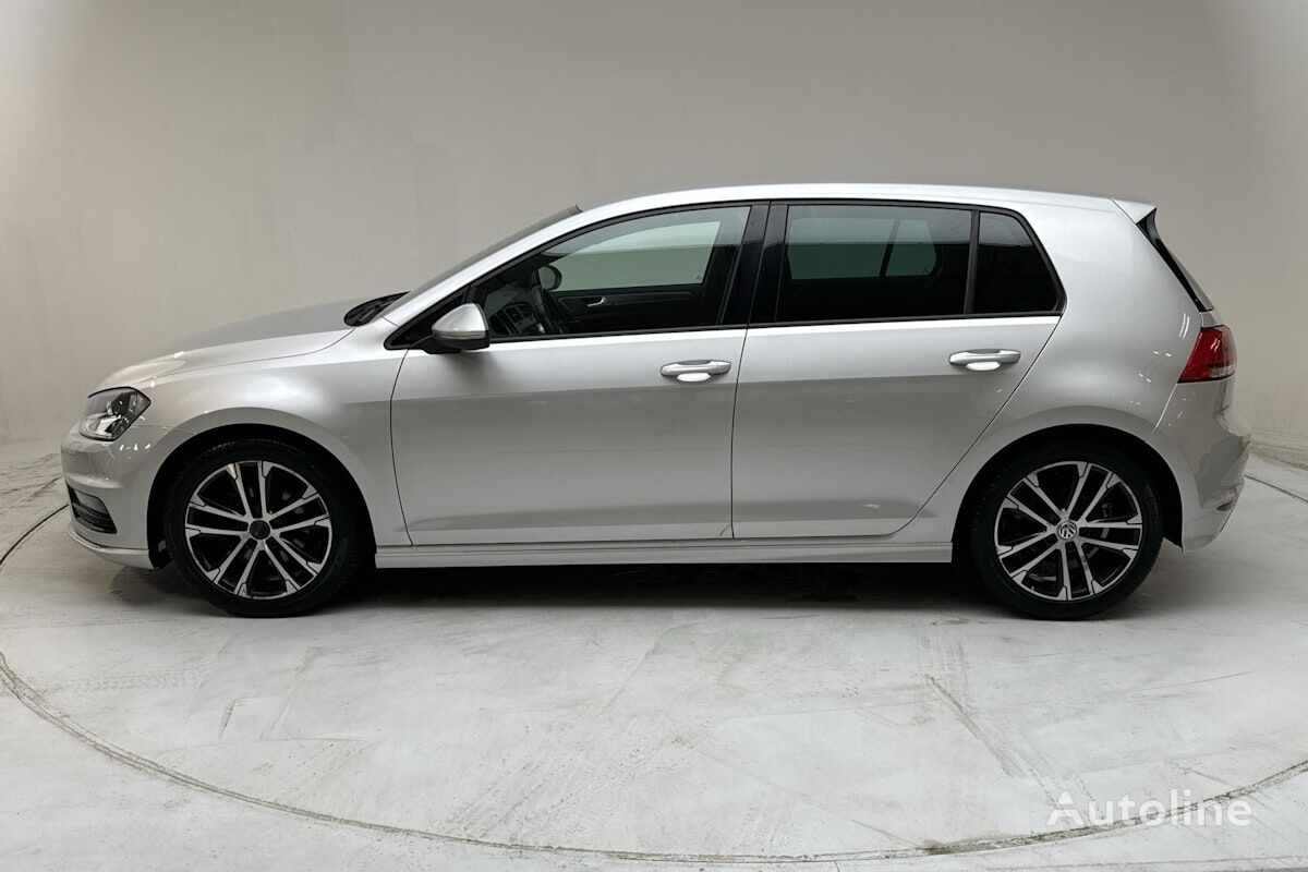 αυτοκίνητο hatchback Volkswagen Golf