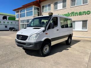 μικρό επιβατικό λεωφορείο Mercedes-Benz SPRINTER 313 CDI 4x4 VIN 207