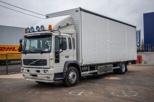 φορτηγό με καρότσα κουρτίνα Volvo FL6.250 - 261000 KM