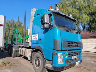 φορτηγό μεταφοράς ξυλείας Volvo FH12
