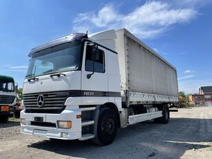 φορτηγό μουσαμάς Mercedes-Benz Actros 1831